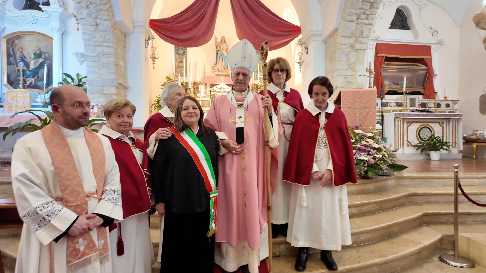 “LA GIOIA DELLA SPERANZA: PREPARARSI AL NATALE CON CUORE RINNOVATO”