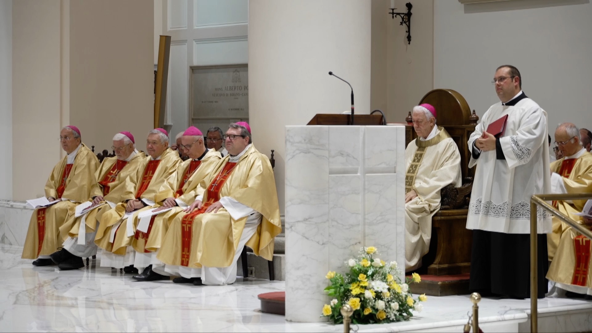 La Consegna del Pallio a Mons. Biagio Colaianni